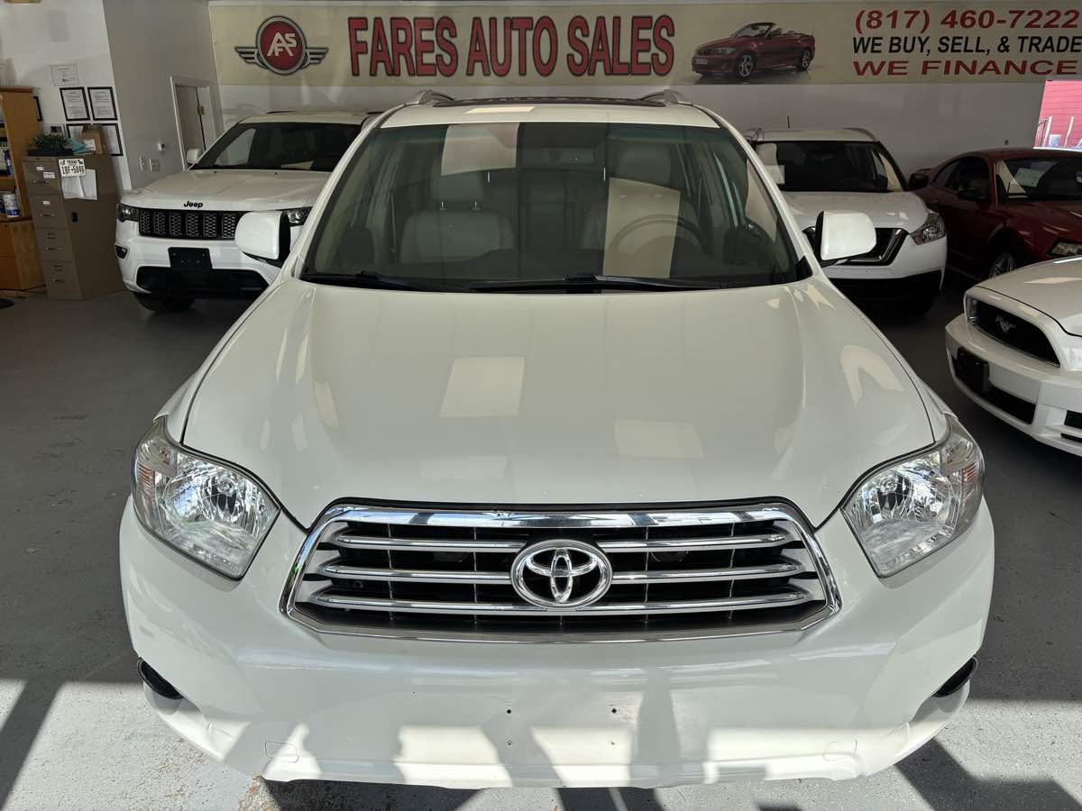 2010 Toyota Highlander Limited's photo