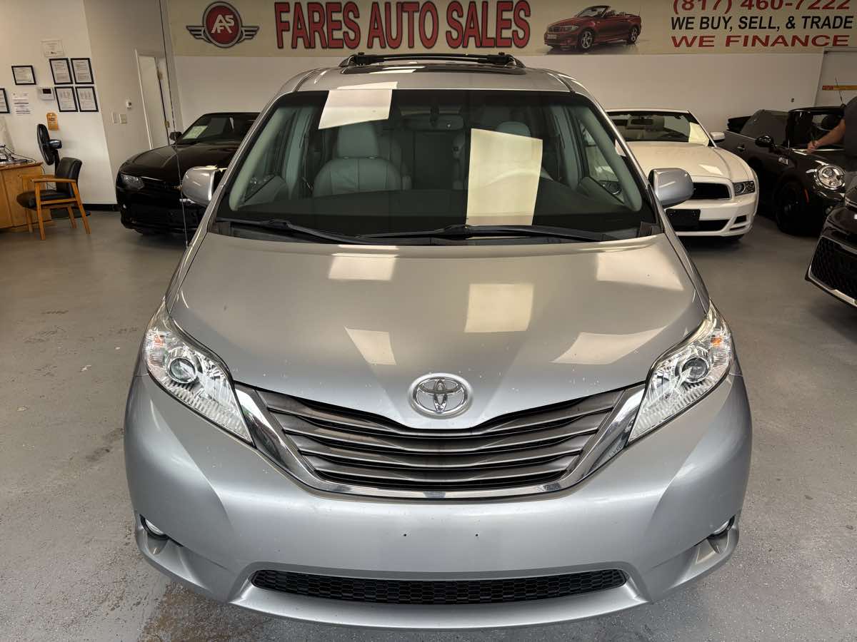 2011 Toyota Sienna XLE
