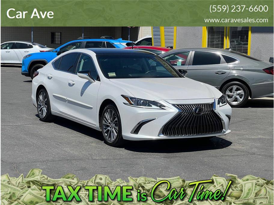 2020 Lexus ES 350's photo