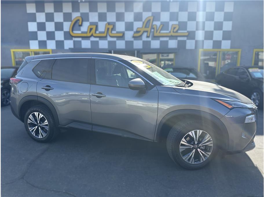 2021 Nissan Rogue SV's photo