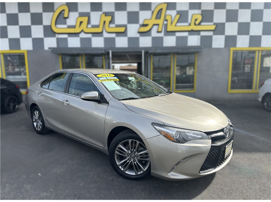 2016 Toyota Camry Special Edition