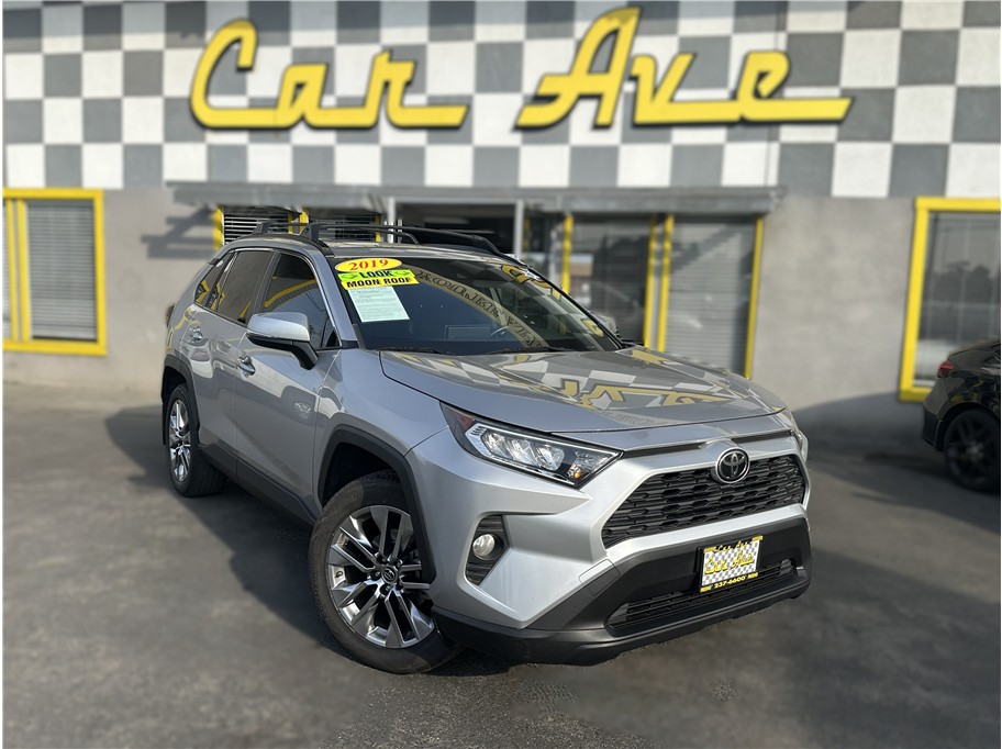 2019 Toyota RAV4 XLE Premium