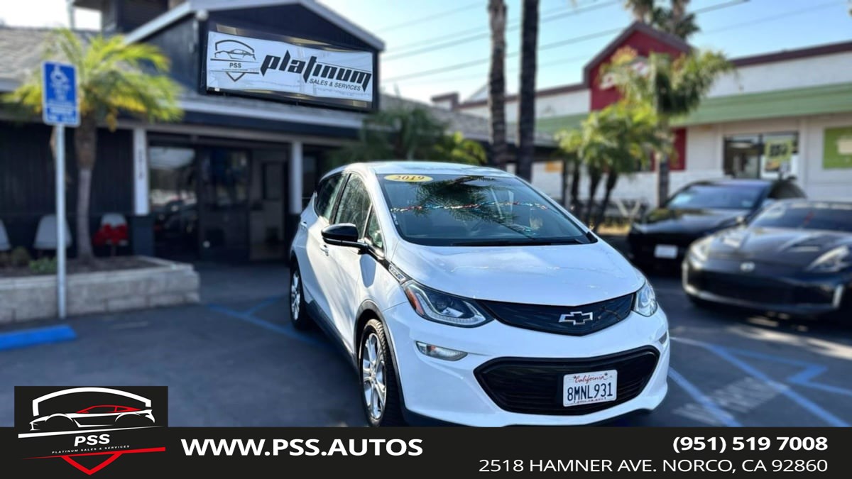 2019 Chevrolet Bolt EV LT's photo