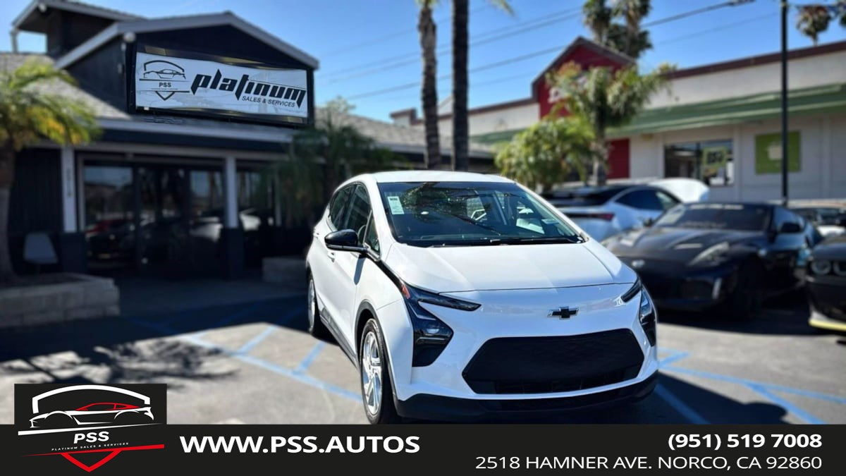 2023 Chevrolet Bolt EV LT's photo