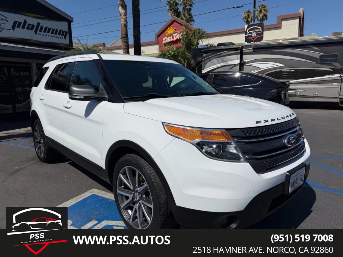 2015 Ford Explorer XLT's photo