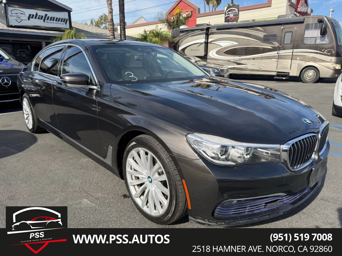 2016 BMW 7 Series 740i's photo