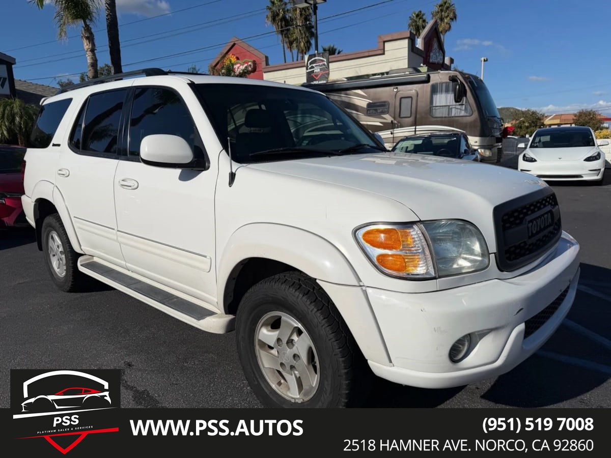 2001 Toyota Sequoia Limited's photo