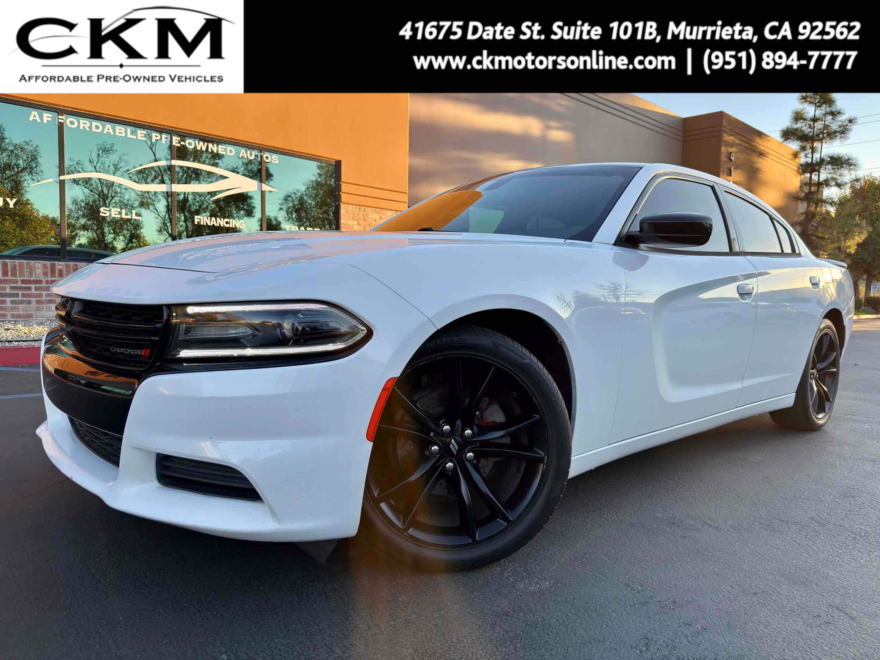 2018 Dodge Charger SXT's photo