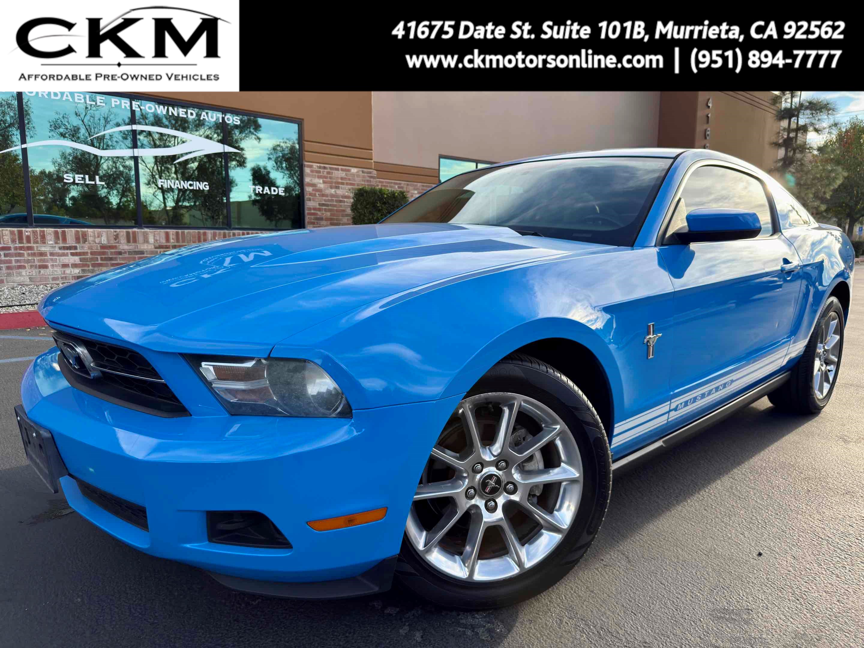 2010 Ford Mustang V6 Premium's photo