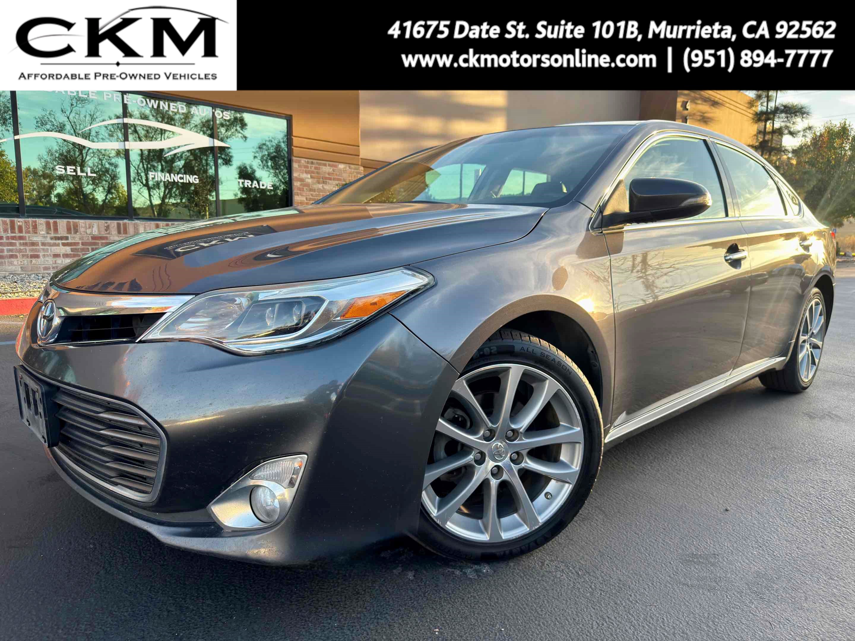 2014 Toyota Avalon XLE Touring's photo