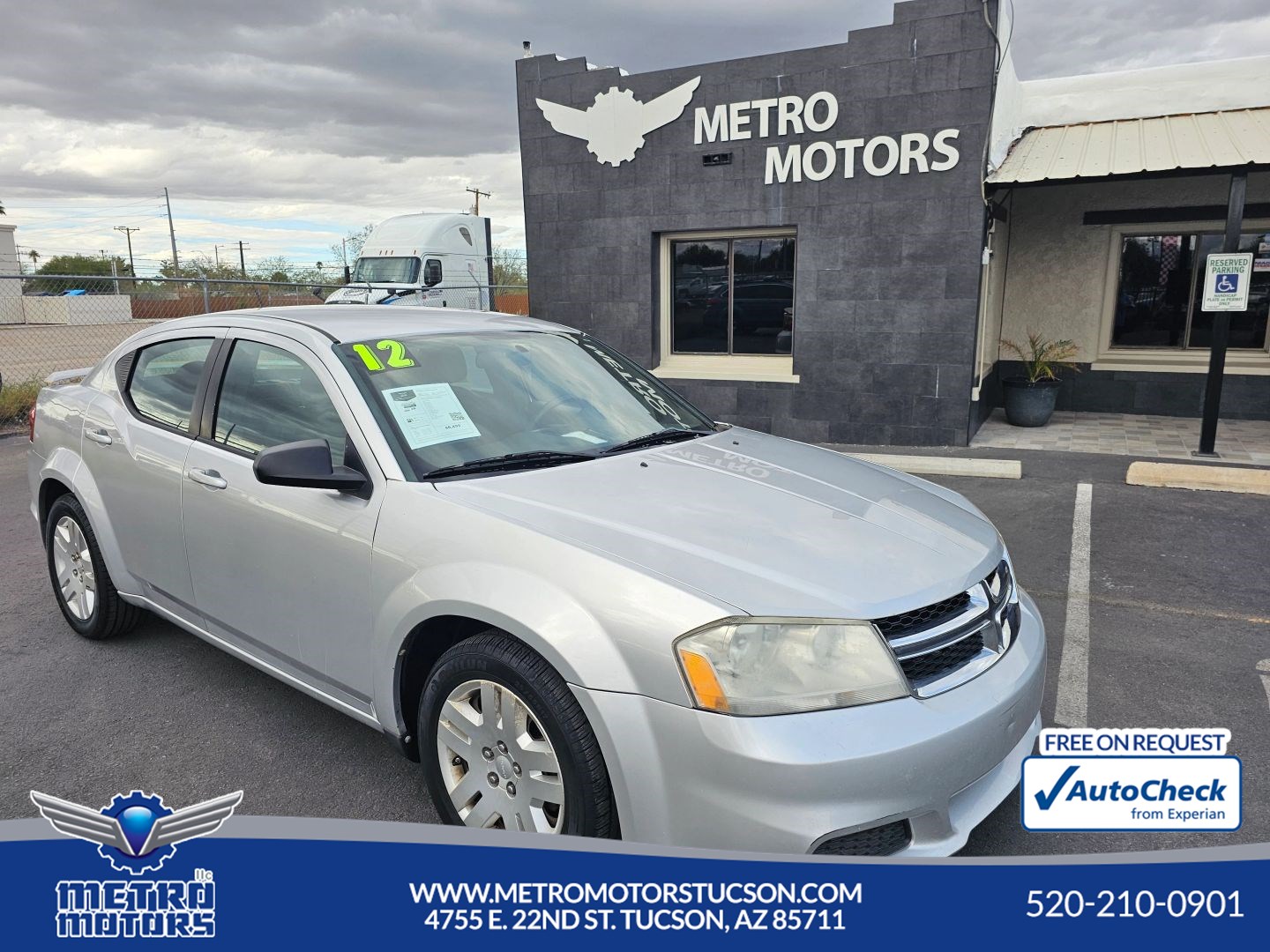 2012 Dodge Avenger SE