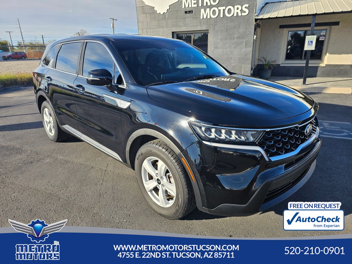 2021 Kia Sorento LX's photo