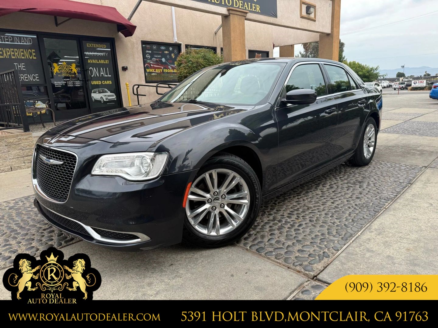 2017 Chrysler 300 Limited's photo