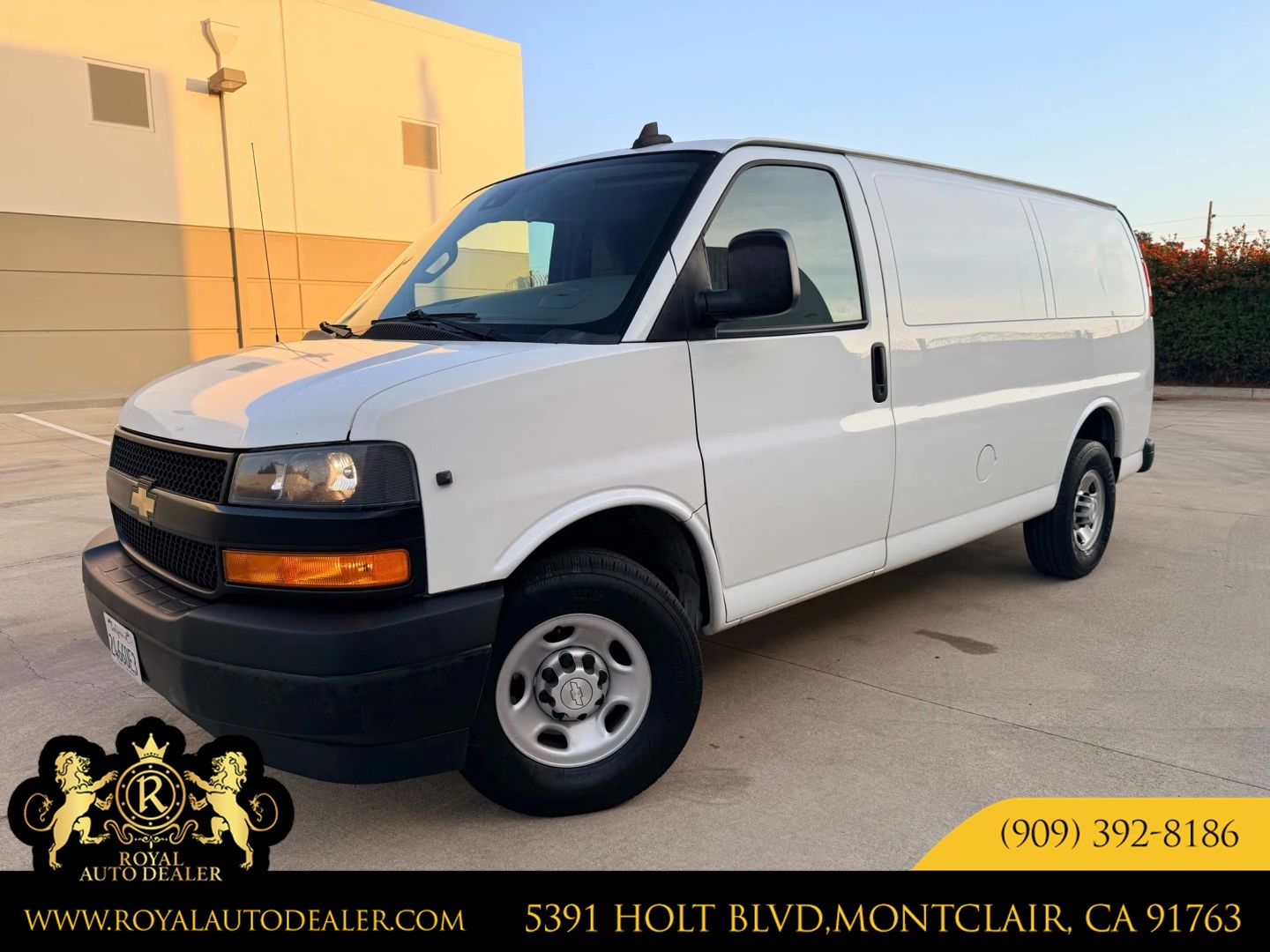 2019 Chevrolet Express Cargo Work Van's photo