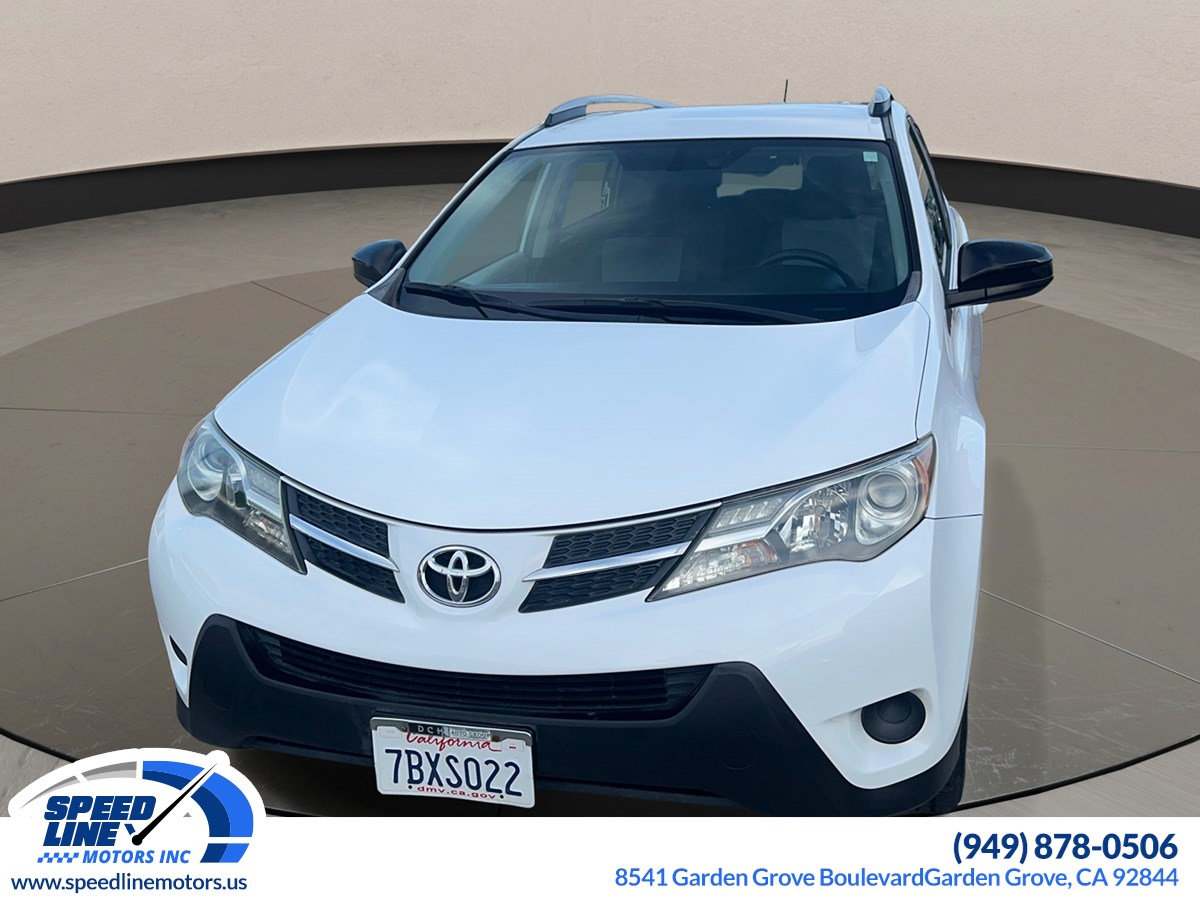 2013 Toyota RAV4 LE's photo