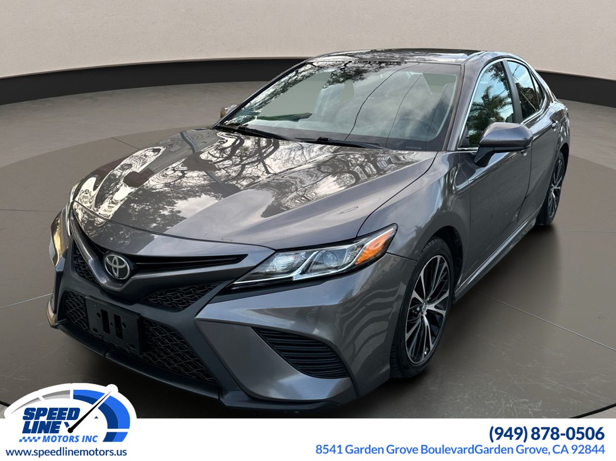 2018 Toyota Camry SE