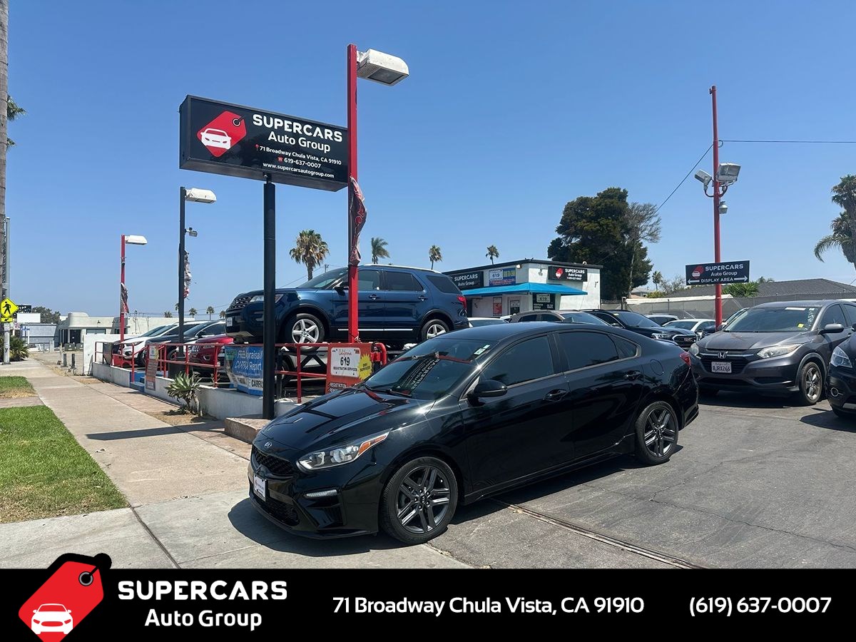 2021 Kia Forte GT-Line's photo