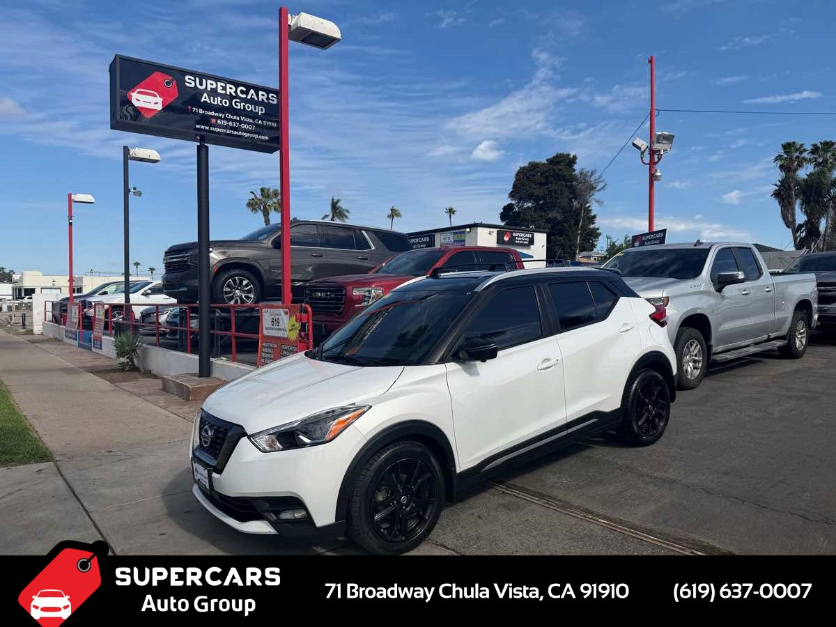 2020 Nissan Kicks SR