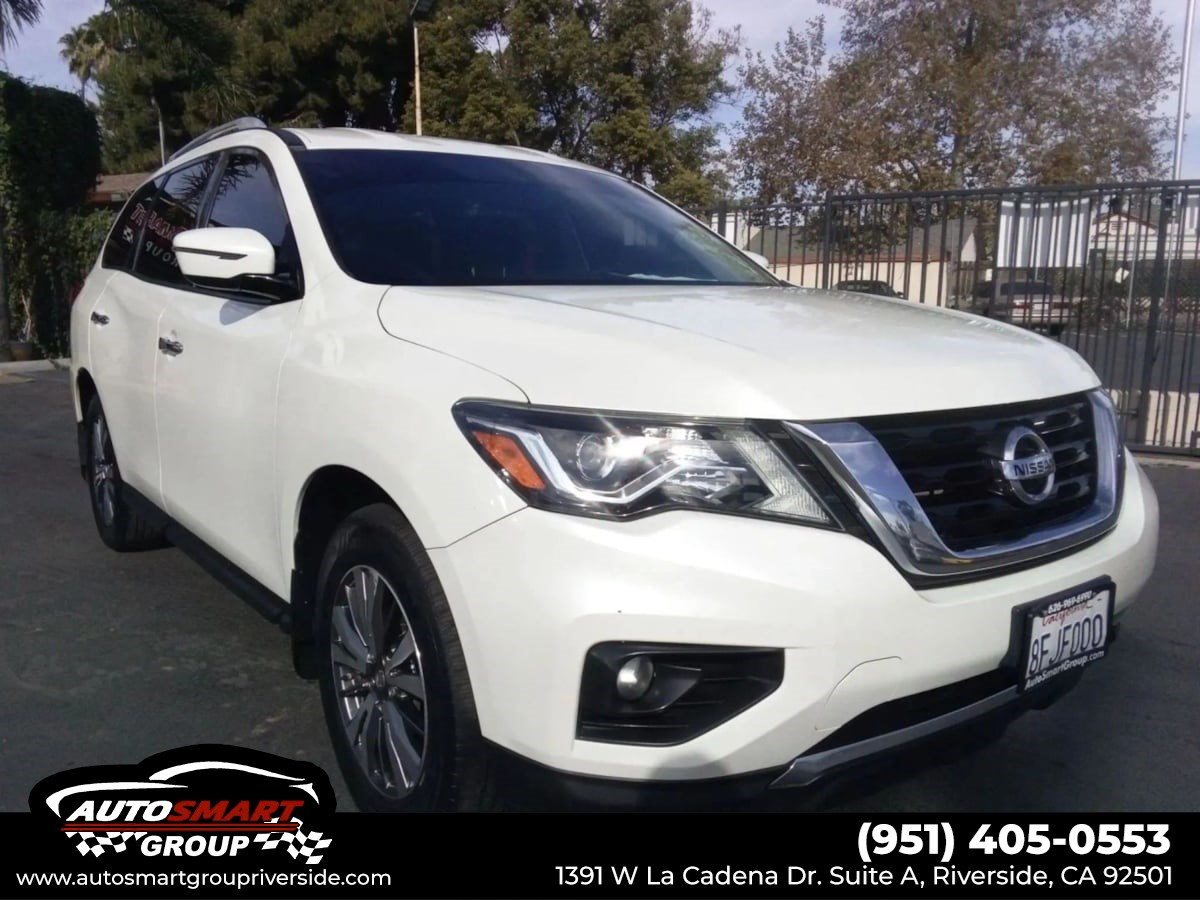 2018 Nissan Pathfinder SV