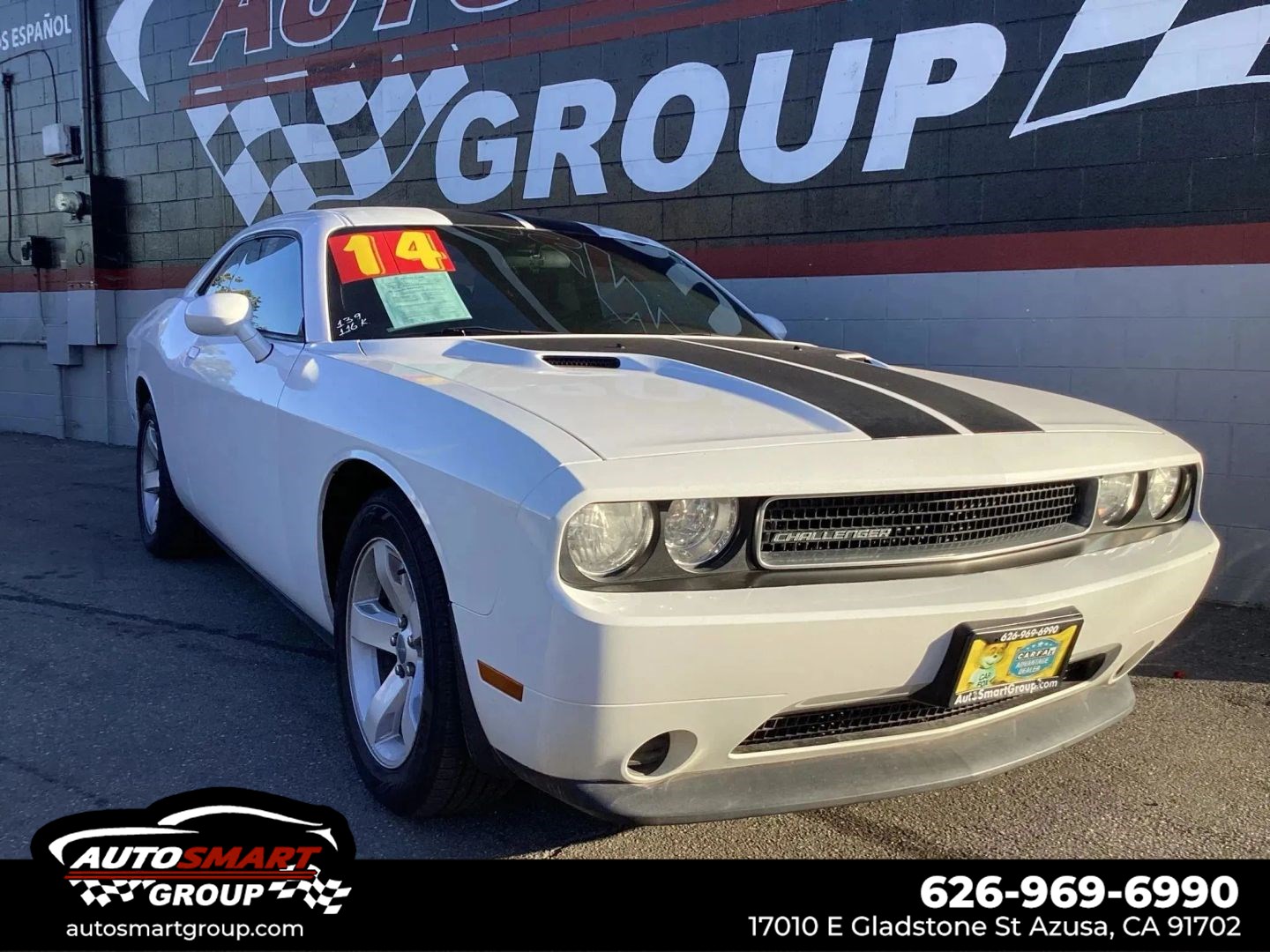 2014 Dodge Challenger SXT's photo