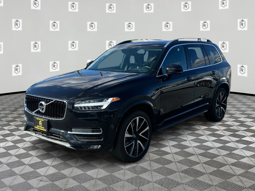2019 Volvo XC90 Momentum's photo