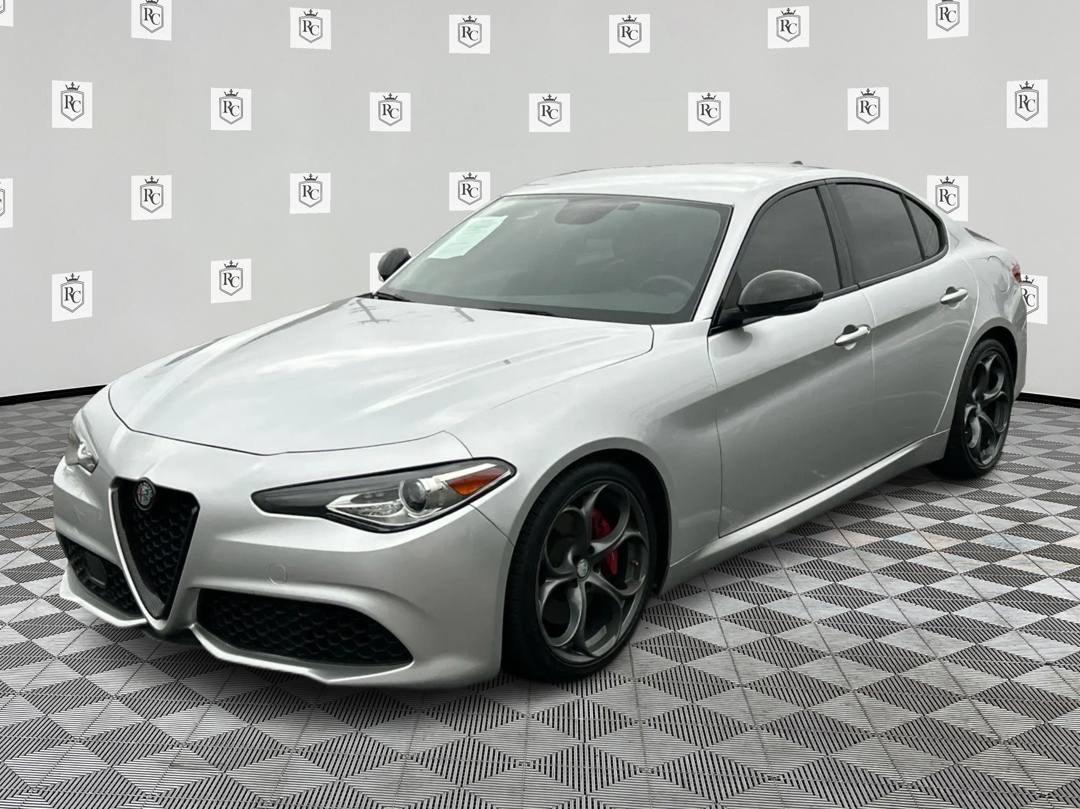 2018 Alfa Romeo Giulia Sport's photo