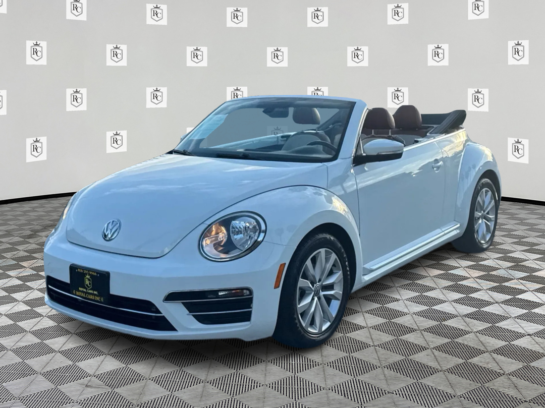 2017 Volkswagen Beetle Classic's photo