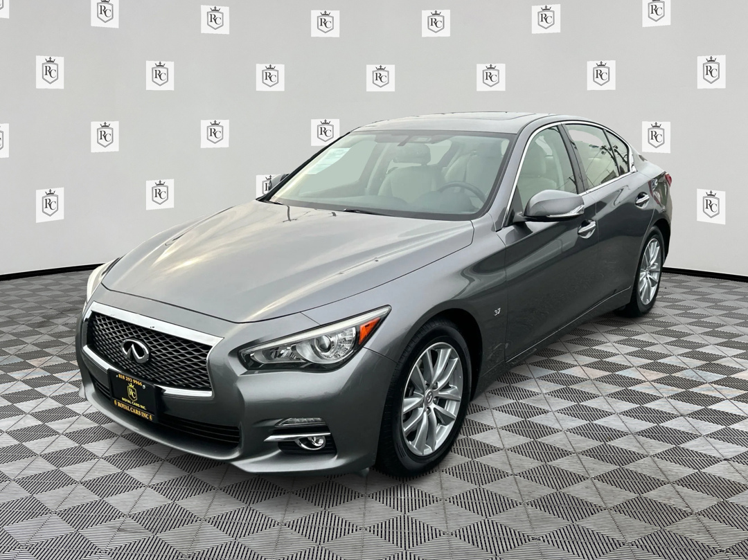 2015 INFINITI Q50 Premium