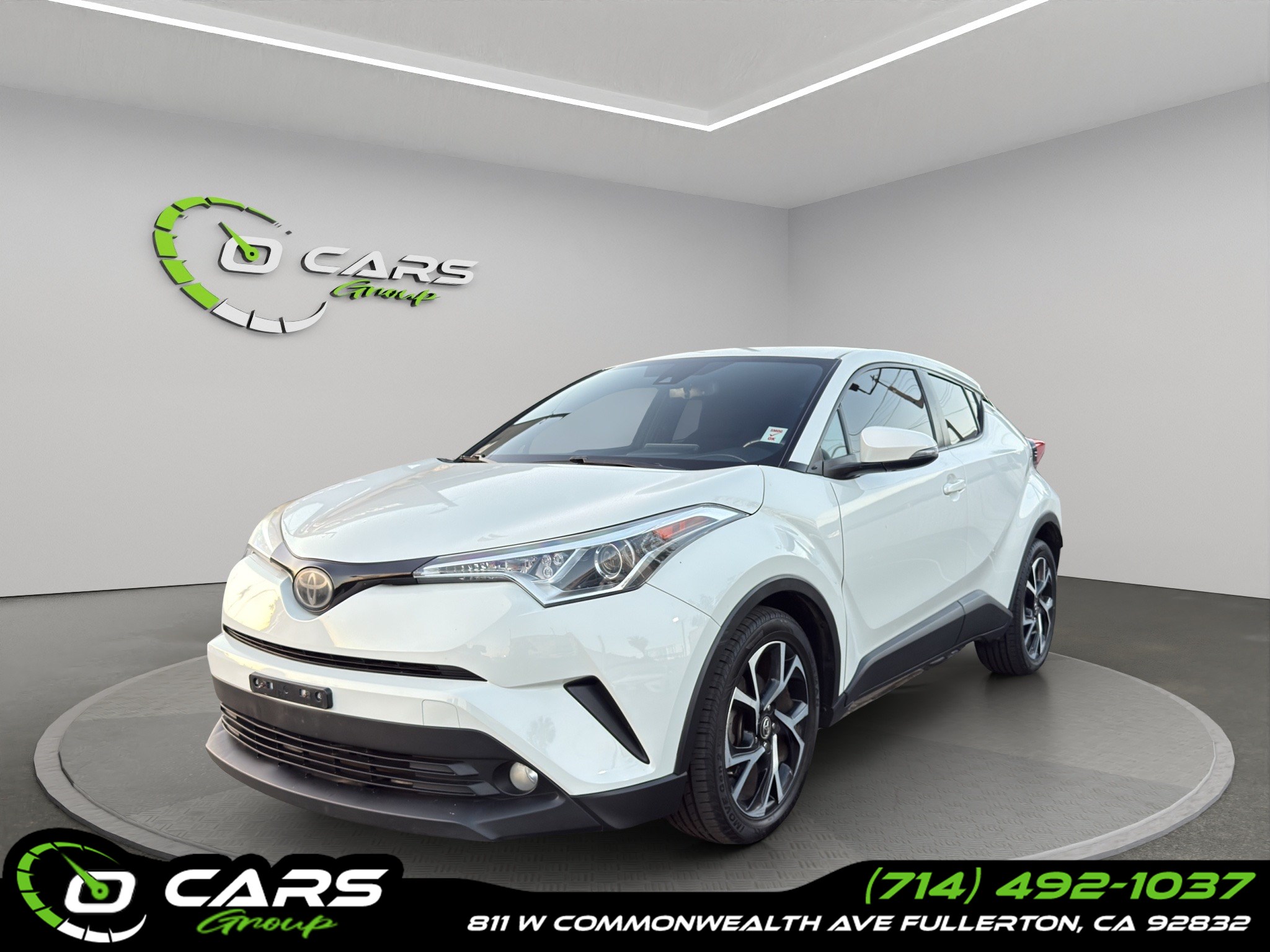 2018 Toyota C-HR XLE Premium's photo