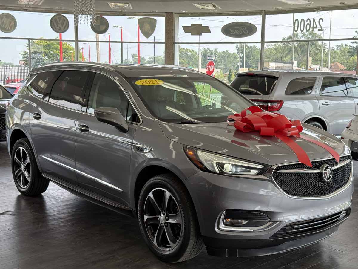 2021 Buick Enclave Essence's photo