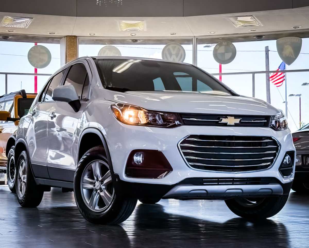 2020 Chevrolet Trax LS's photo