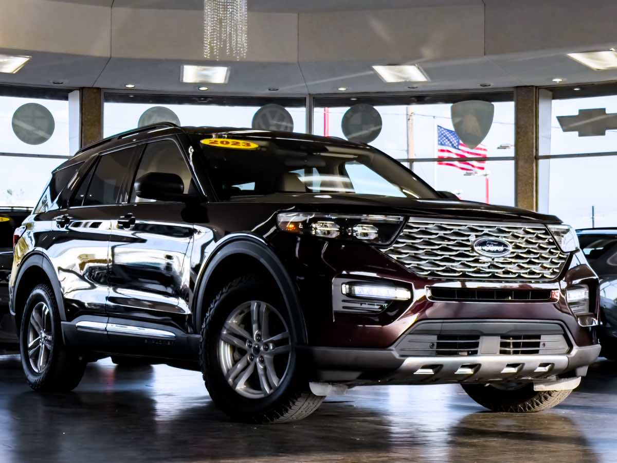 2023 Ford Explorer XLT's photo