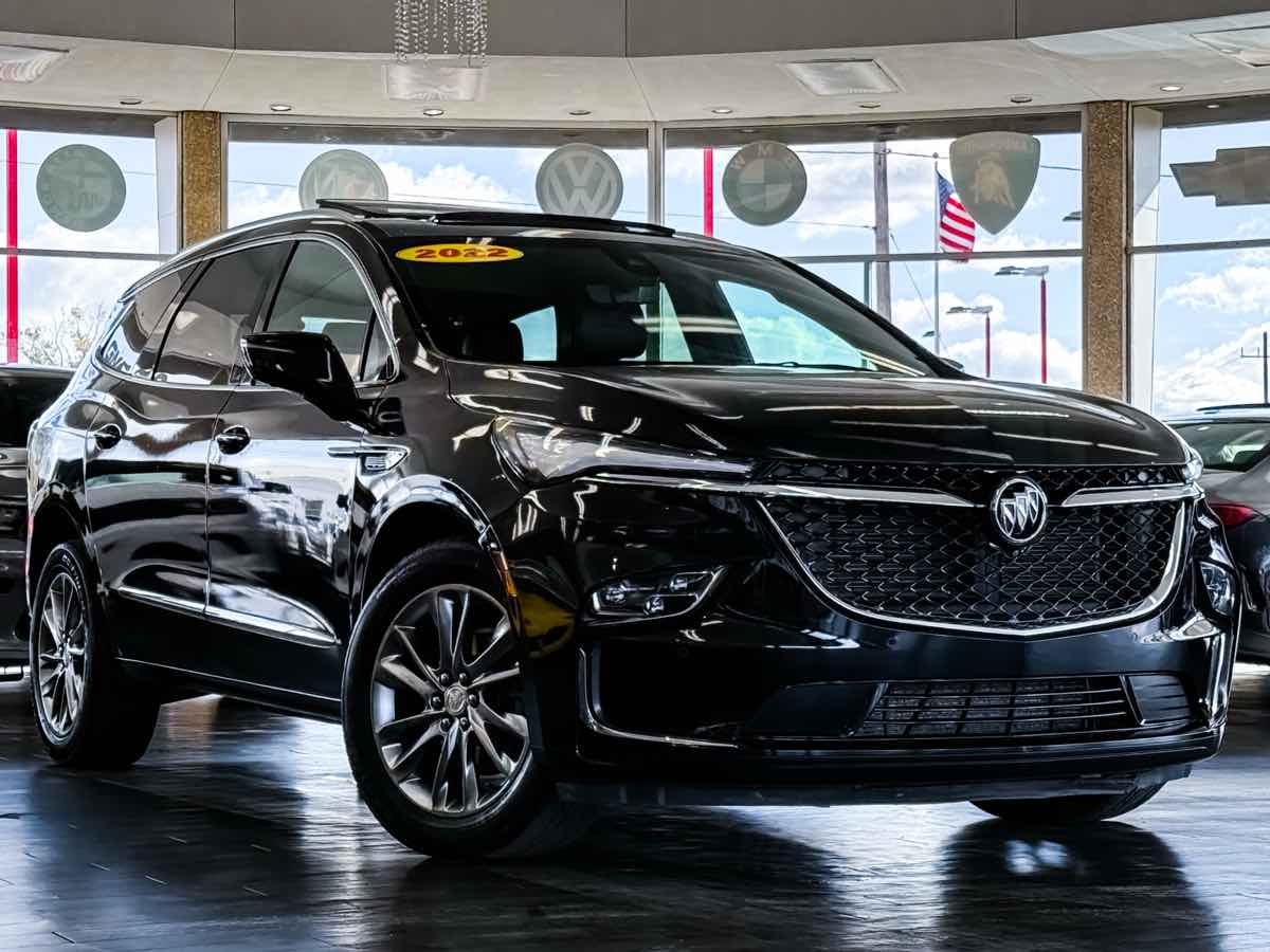 2022 Buick Enclave Avenir's photo