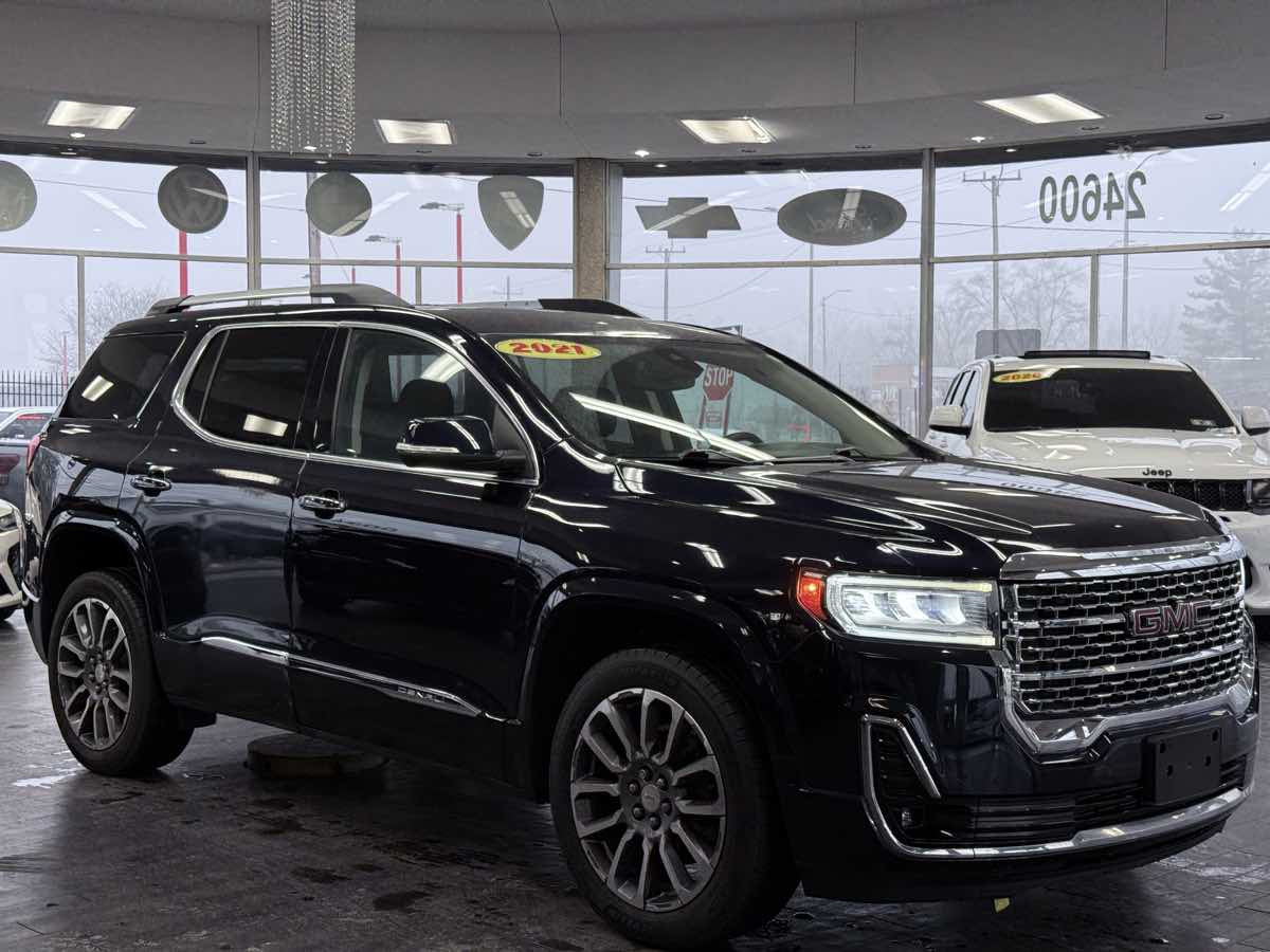 2021 GMC Acadia Denali's photo