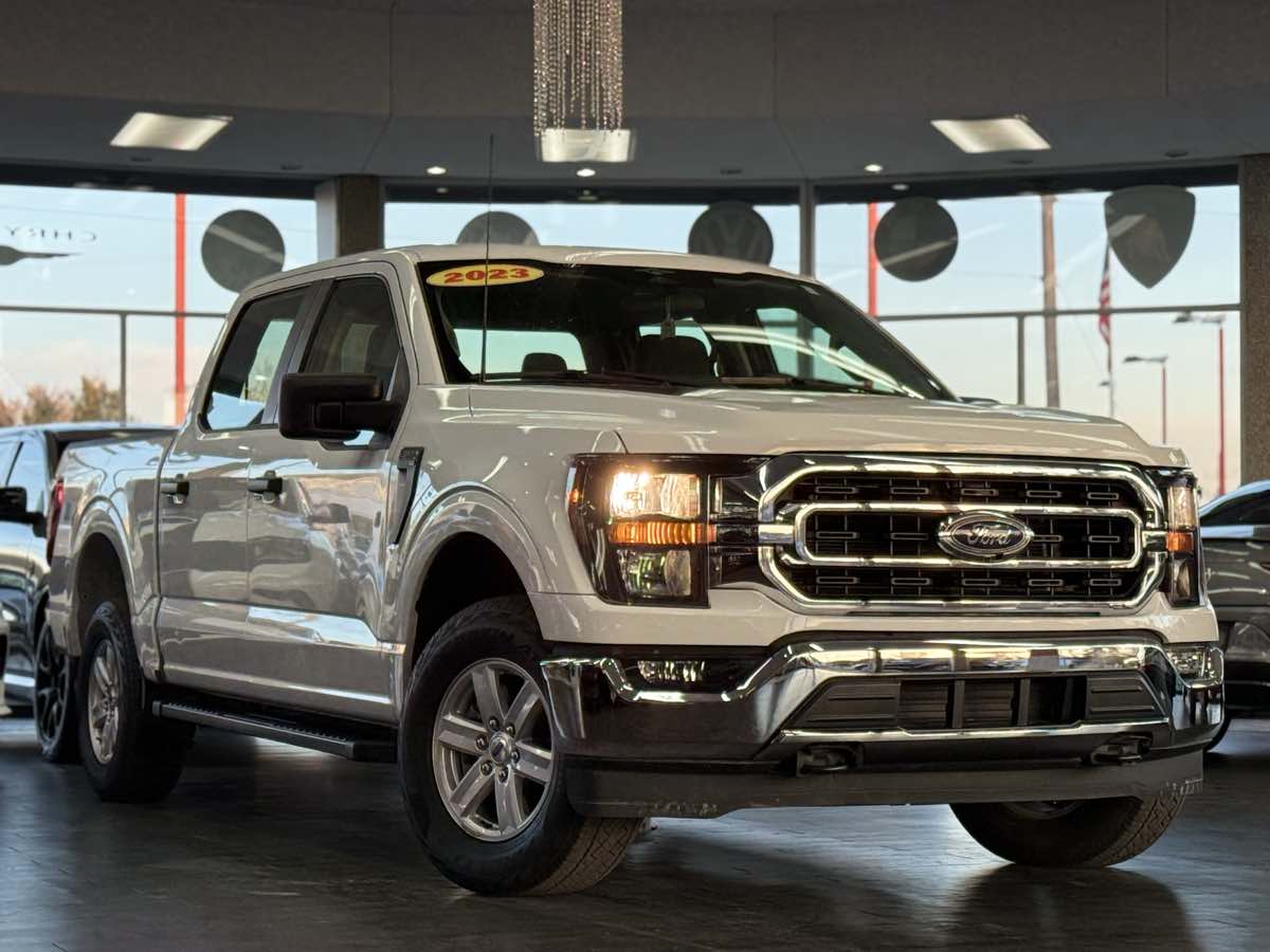 2023 Ford F-150 XL's photo