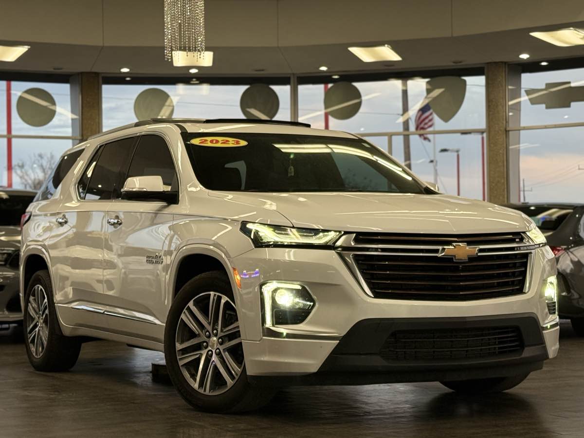 2023 Chevrolet Traverse High Country's photo