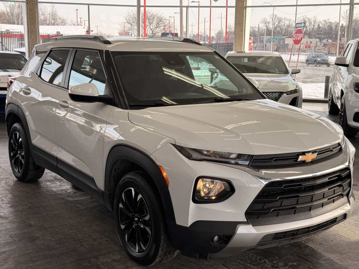 2023 Chevrolet TrailBlazer LT's photo