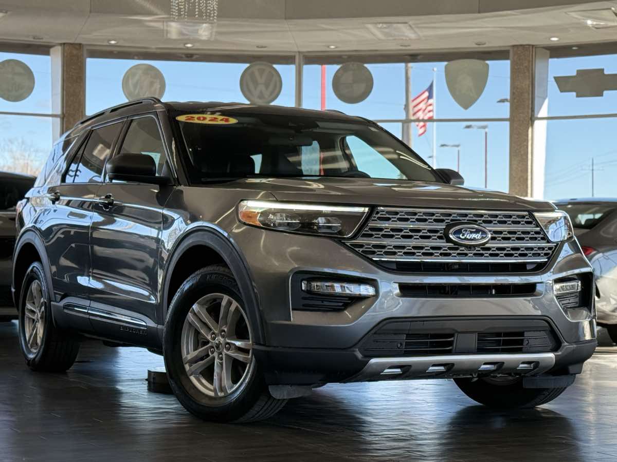 2024 Ford Explorer XLT's photo