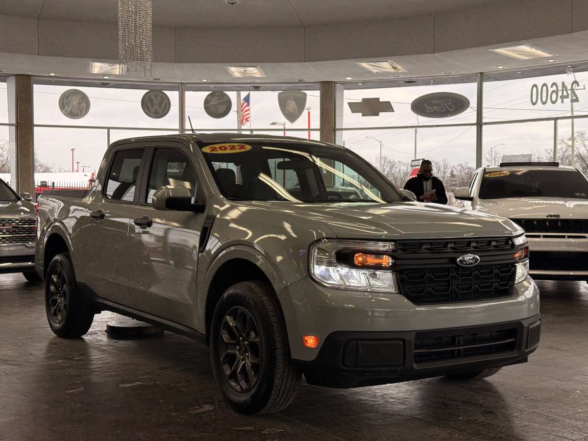 2022 Ford Maverick XL's photo