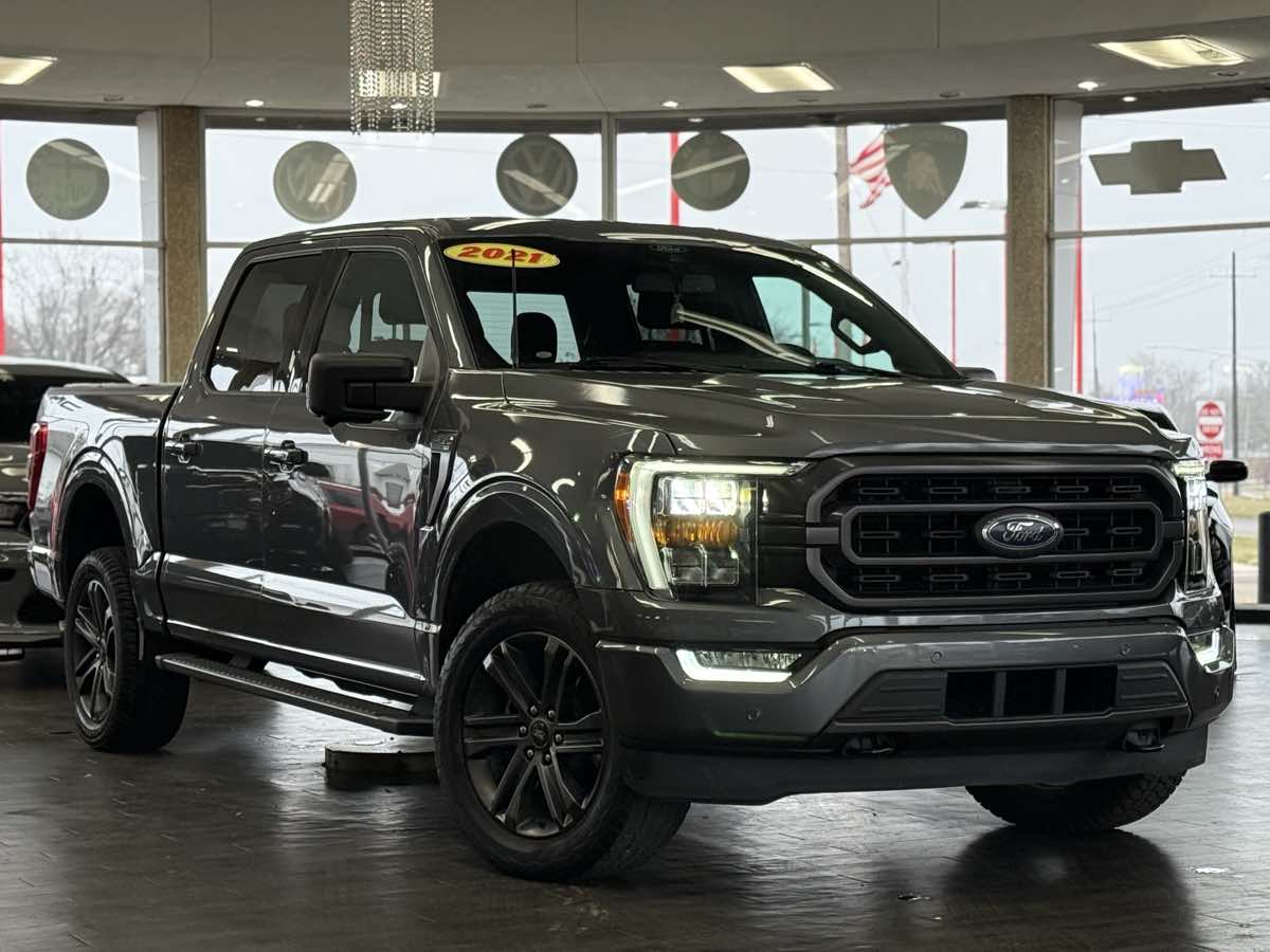 2021 Ford F-150 XLT's photo
