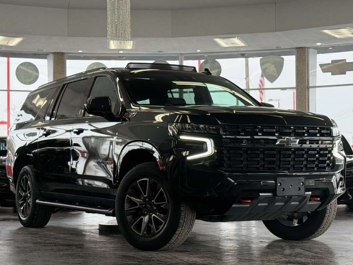 2023 Chevrolet Suburban Z71's photo