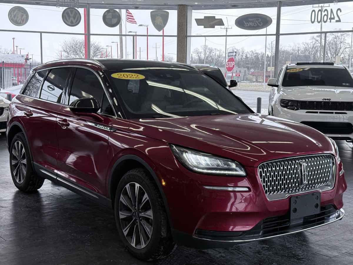 2022 Lincoln Corsair Reserve's photo