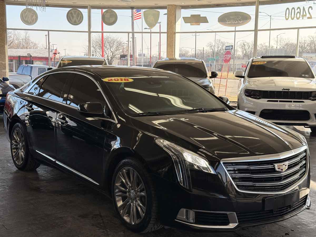 2018 Cadillac XTS Luxury's photo
