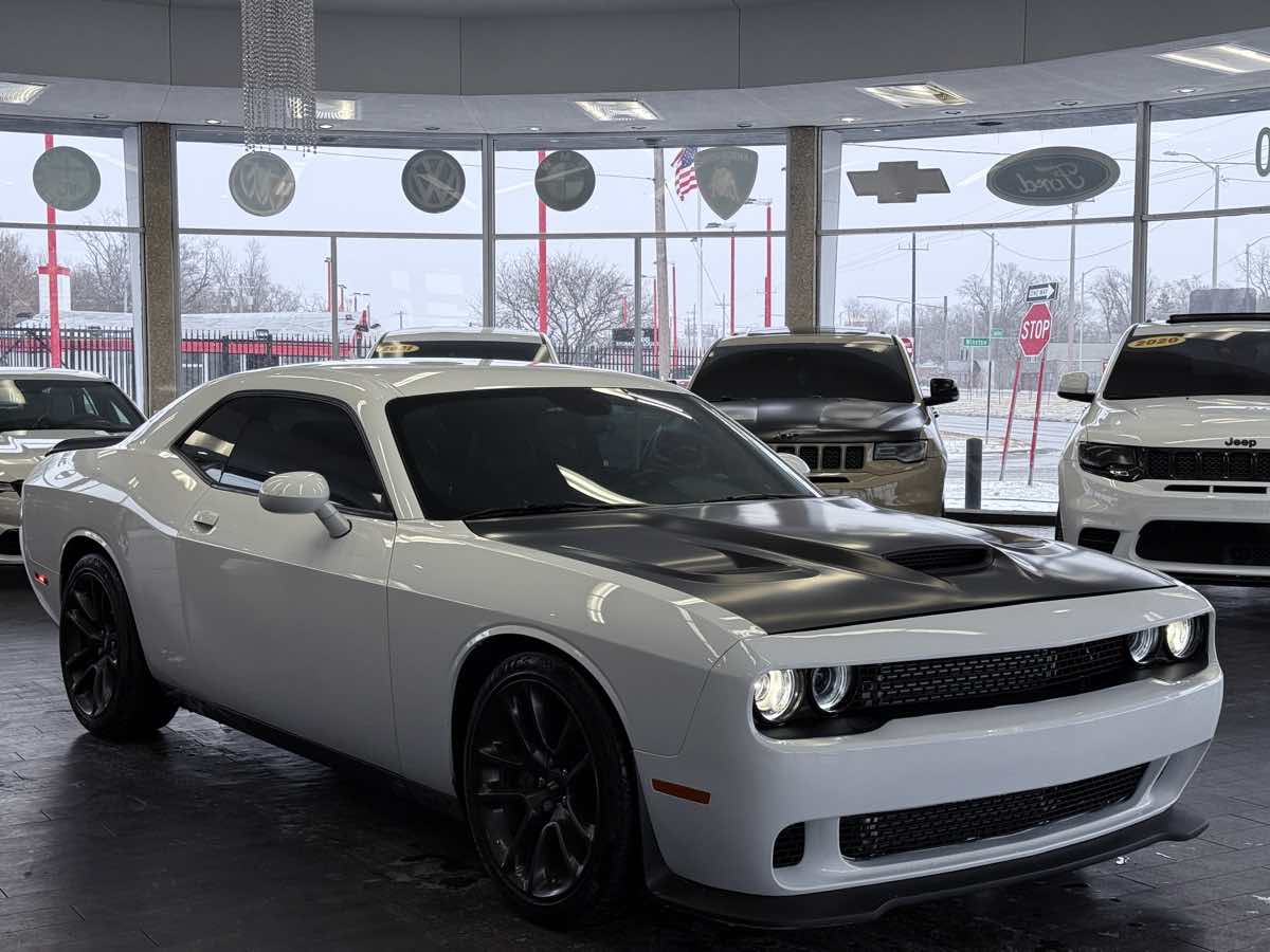 2021 Dodge Challenger R/T's photo
