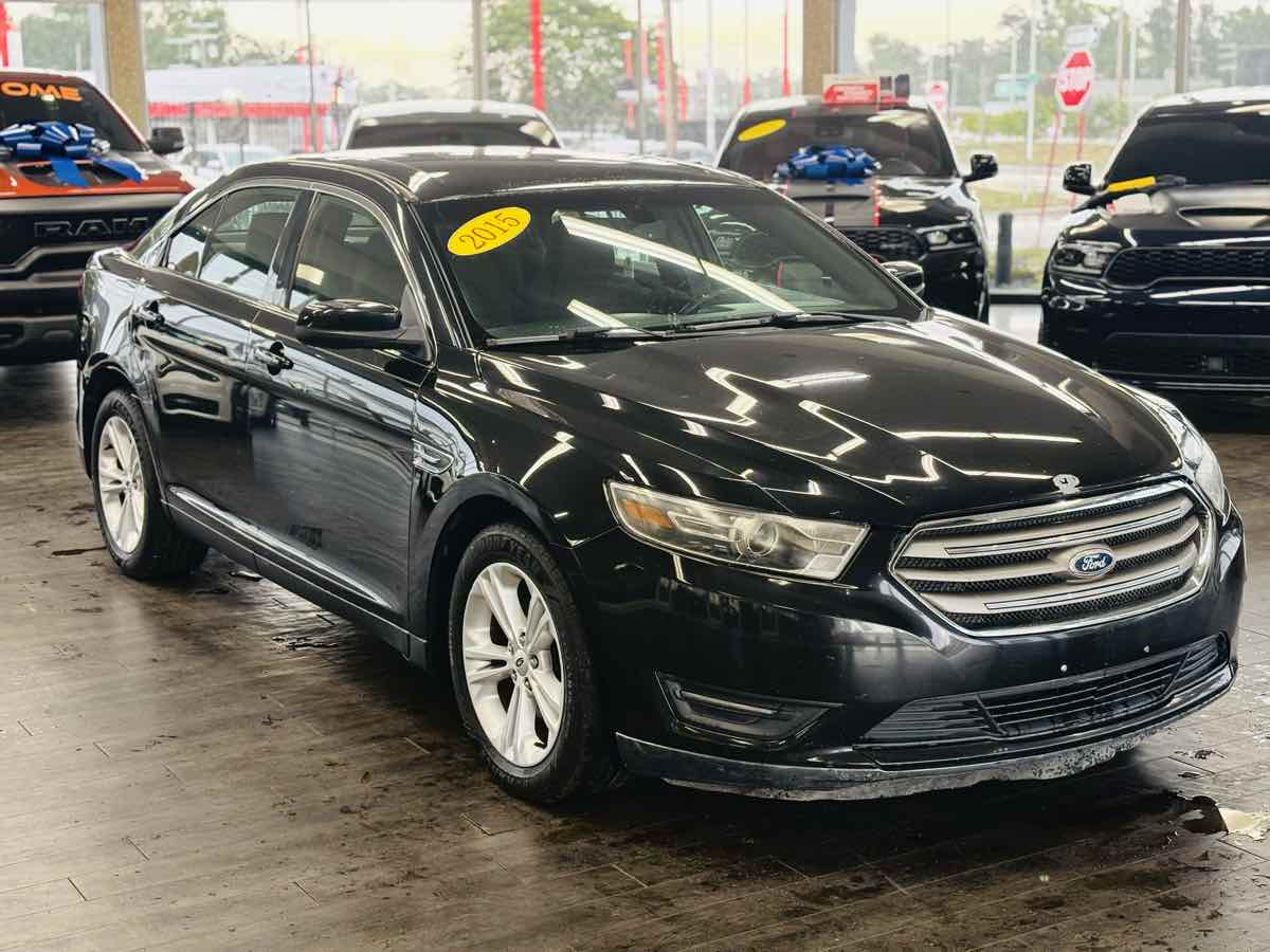 2015 Ford Taurus