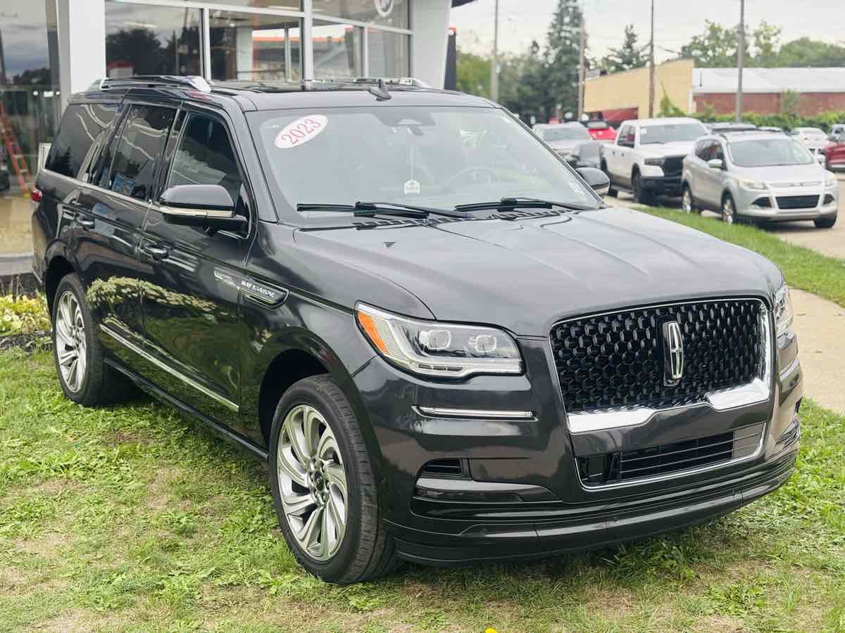2023 Lincoln Navigator