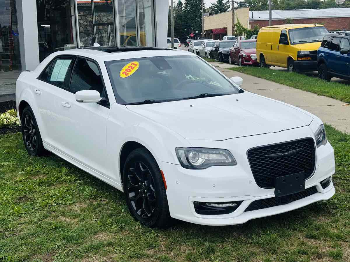 2023 Chrysler 300