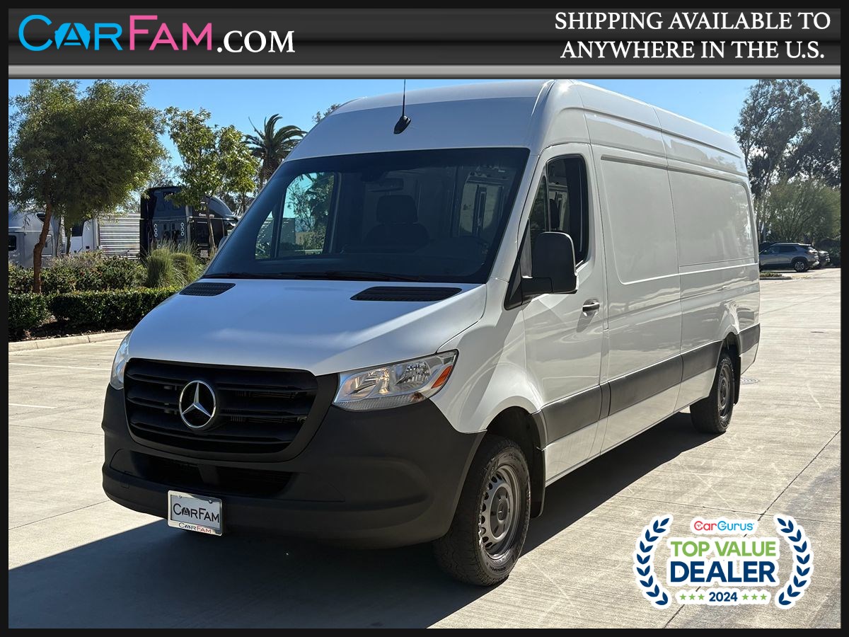 2022 Mercedes-Benz Sprinter Crew Van Base's photo