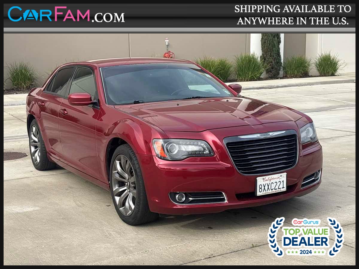2014 Chrysler 300 S's photo