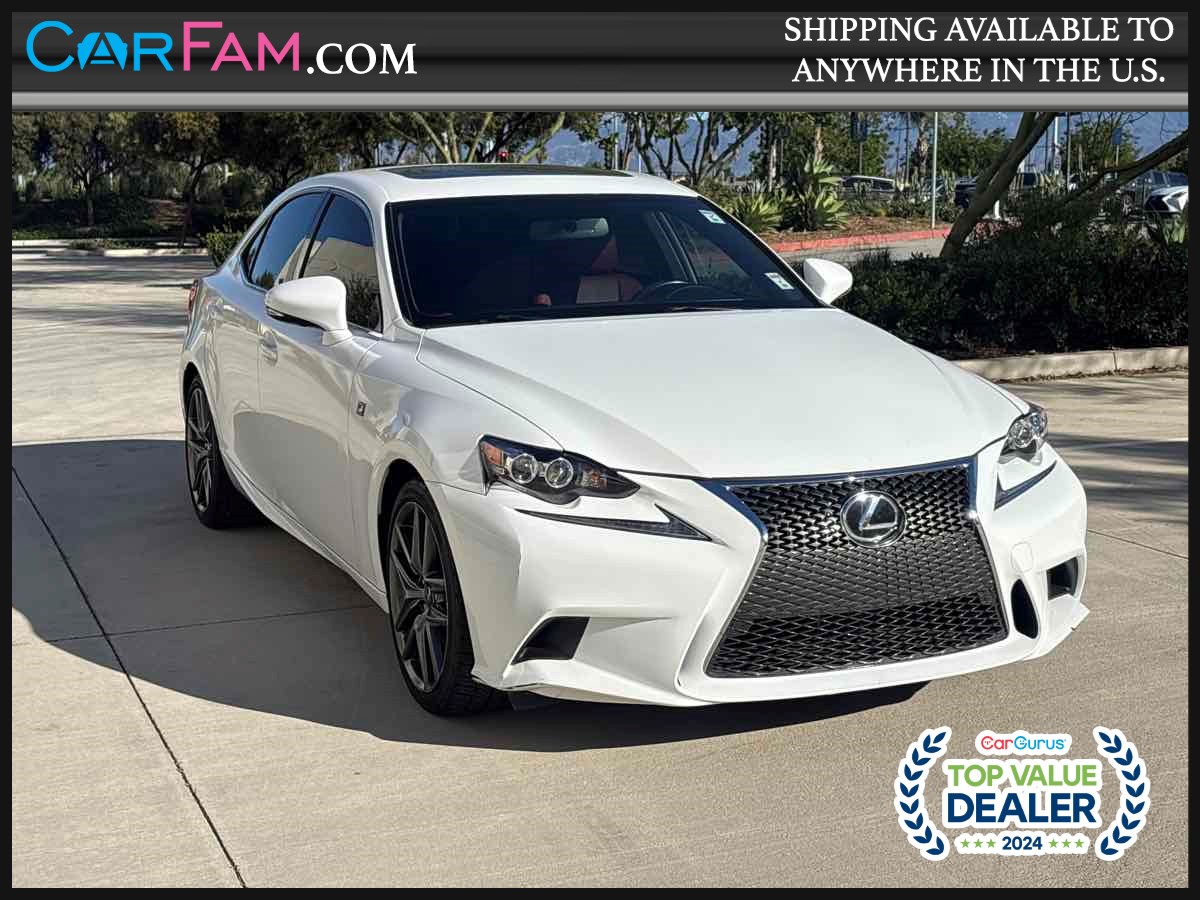 2016 Lexus IS 200t's photo